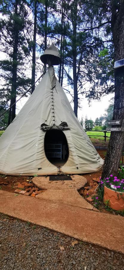 Hotel Nguni Moon Tepee Camp Underberg Exterior foto