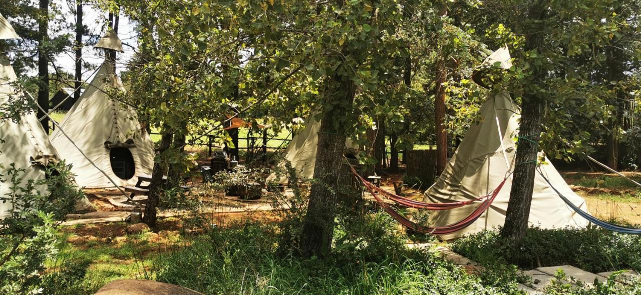 Hotel Nguni Moon Tepee Camp Underberg Exterior foto
