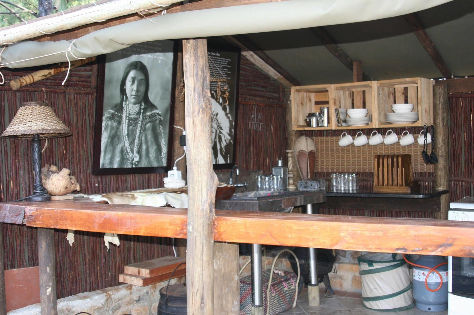 Hotel Nguni Moon Tepee Camp Underberg Exterior foto