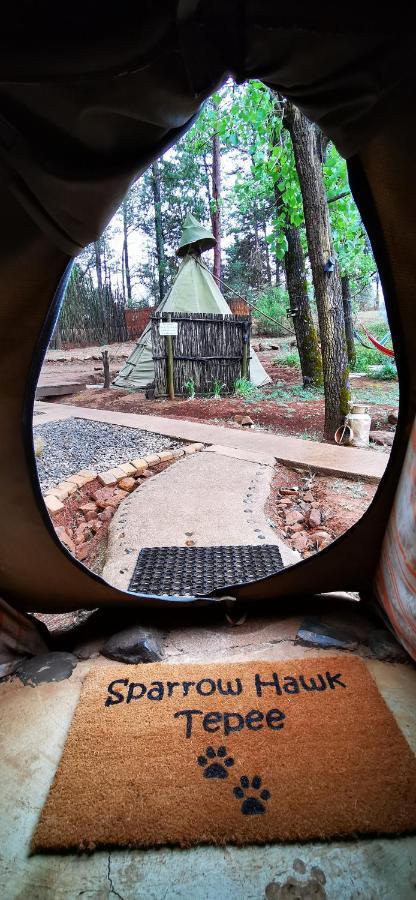 Hotel Nguni Moon Tepee Camp Underberg Exterior foto